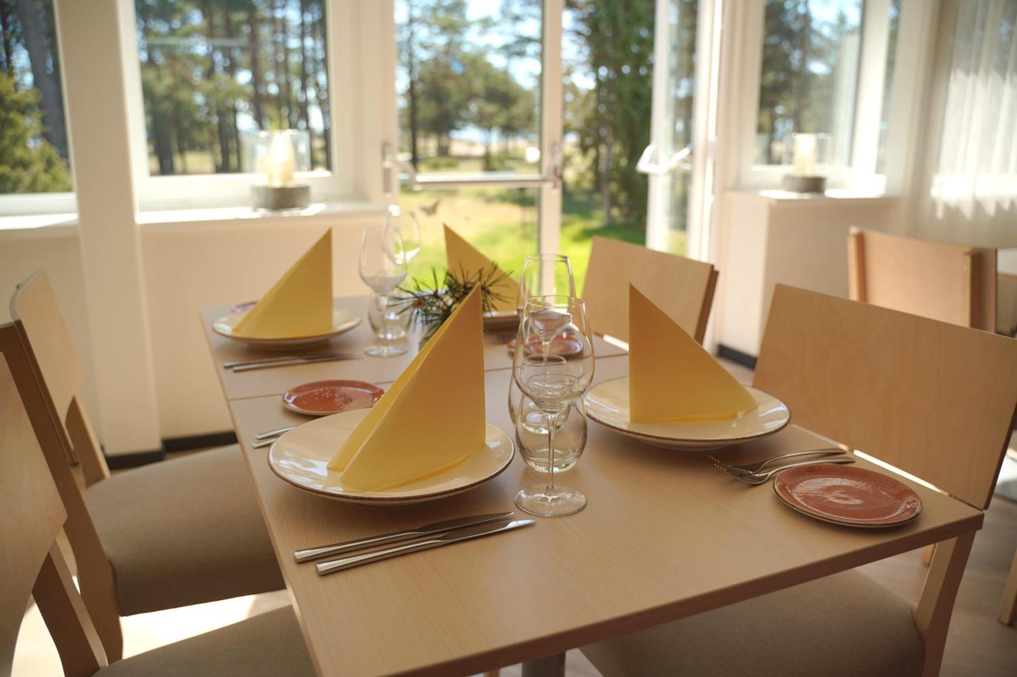 Saaremaa Rannahotell ' Beach Hotel Мяндьяла Экстерьер фото