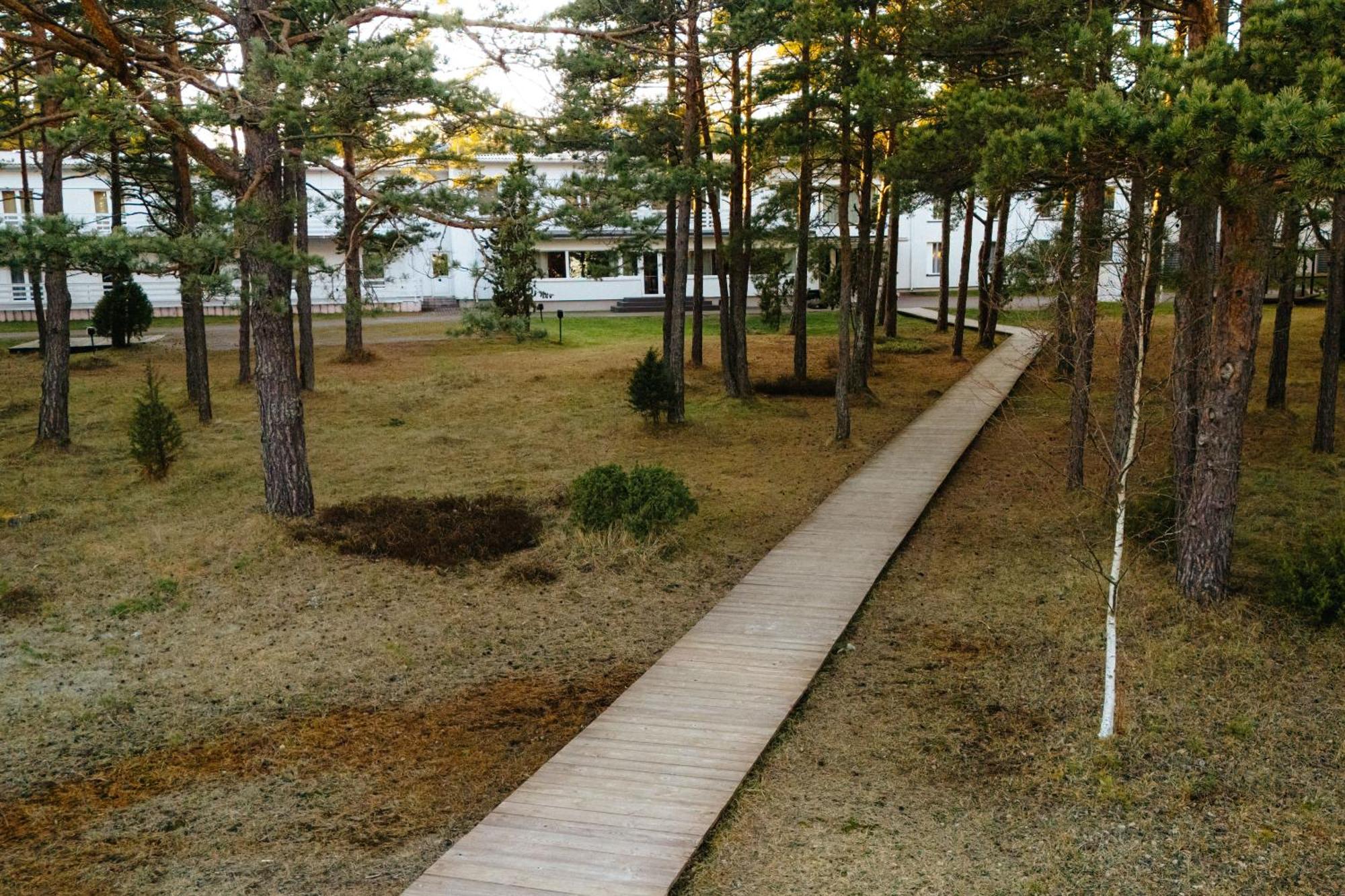 Saaremaa Rannahotell ' Beach Hotel Мяндьяла Экстерьер фото