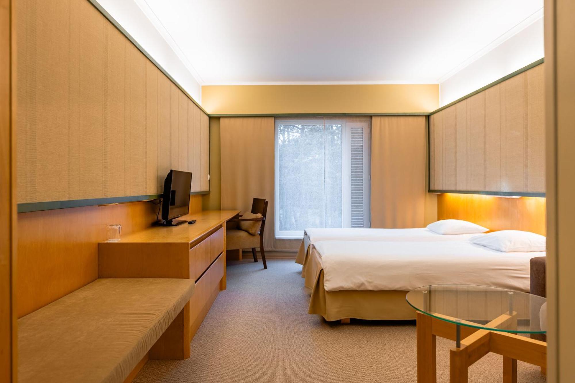 Saaremaa Rannahotell ' Beach Hotel Мяндьяла Экстерьер фото