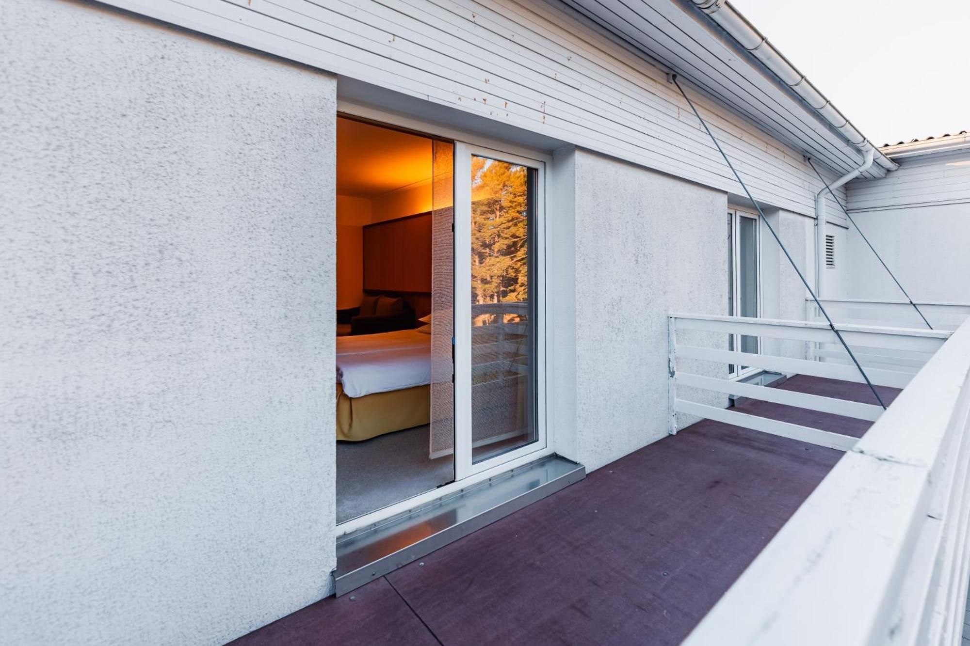 Saaremaa Rannahotell ' Beach Hotel Мяндьяла Экстерьер фото