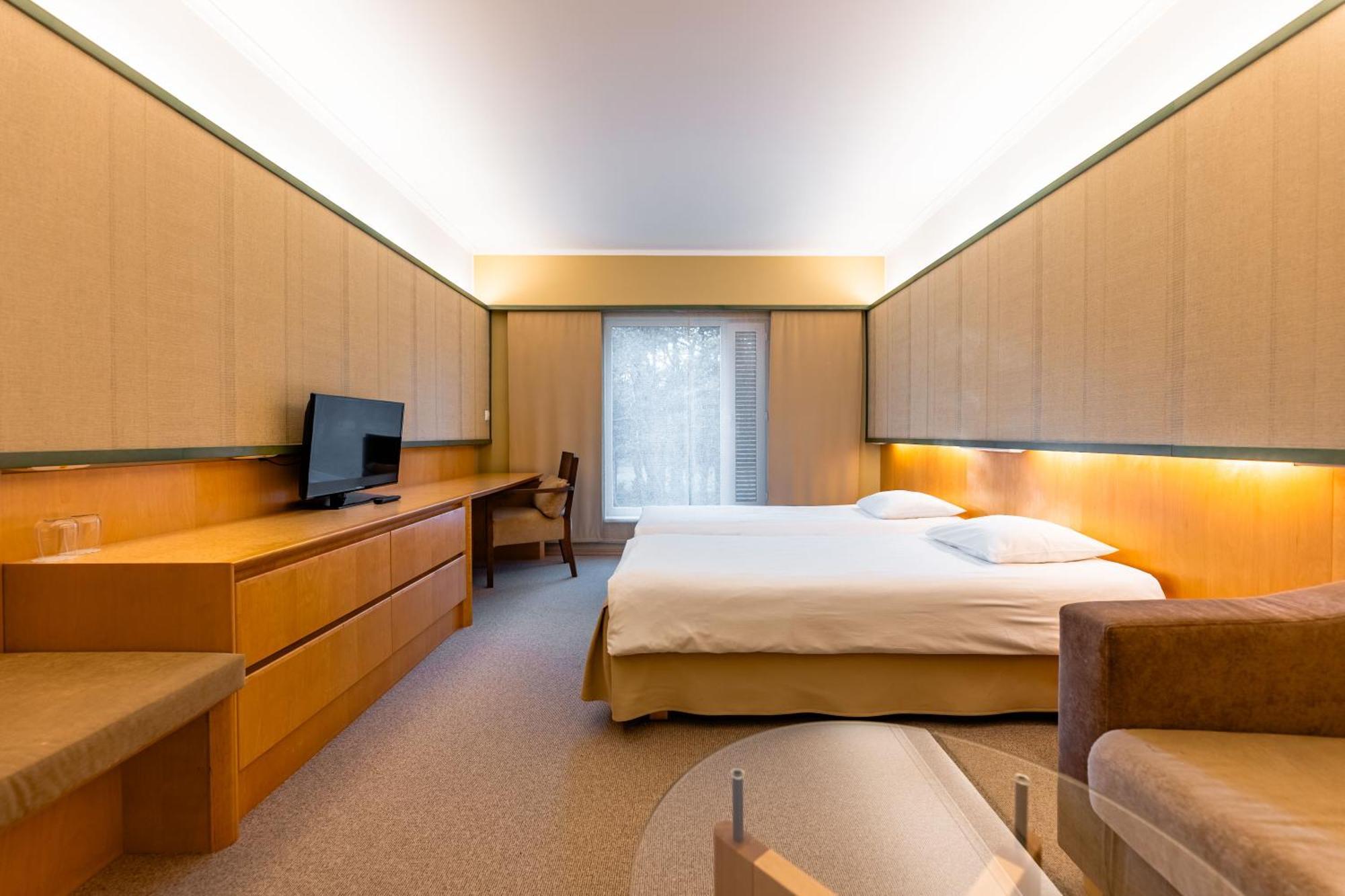 Saaremaa Rannahotell ' Beach Hotel Мяндьяла Экстерьер фото