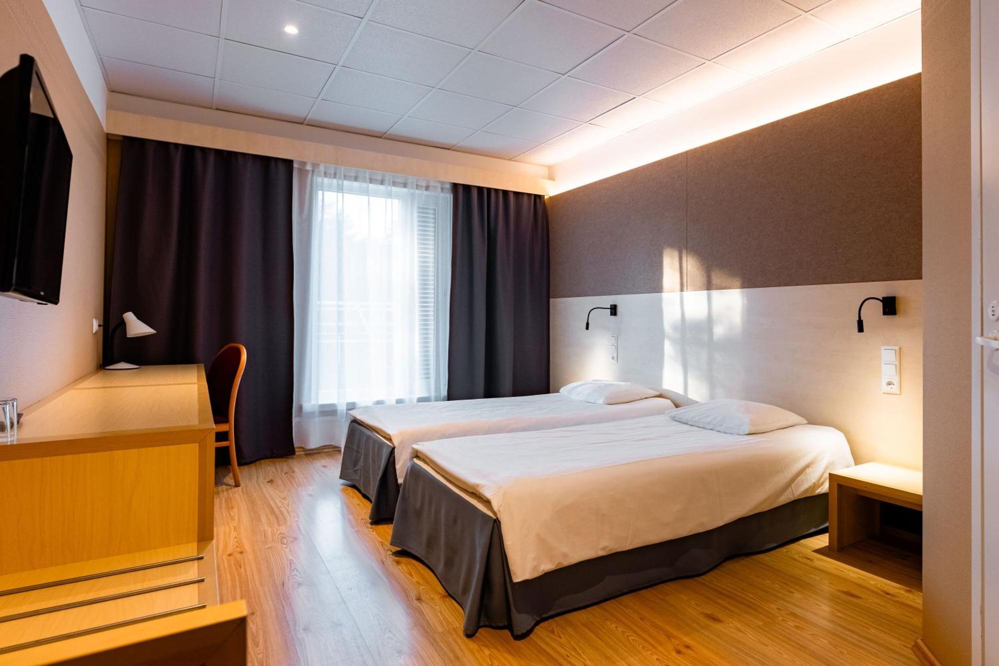Saaremaa Rannahotell ' Beach Hotel Мяндьяла Экстерьер фото